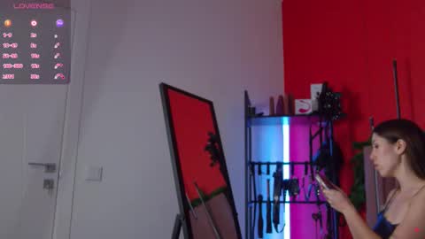 Snapshot of sellashine chatting on November 28, 1:41 am Nicole online show from November 28, 1:41 am