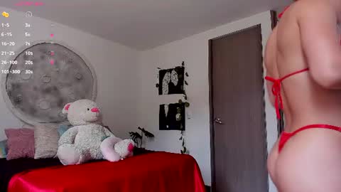 Selyn online show from June 19, 5:28 pm