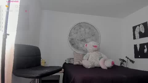 Selyn online show from June 29, 4:18 pm