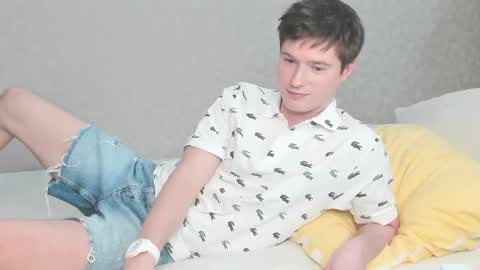 Snapshot of semyonone chatting on February 6, 6:44 pm Semyon online show from February 6, 6:44 pm