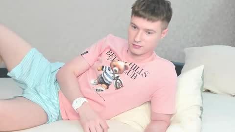 Snapshot of semyonone chatting on February 14, 6:48 pm Semyon online show from February 14, 6:48 pm