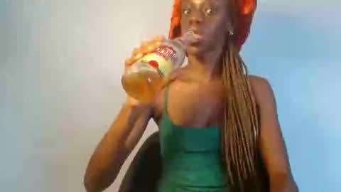 sensational_ave online show from November 5, 10:26 am