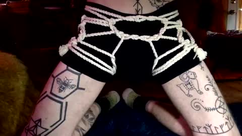 sensiswitch online show from January 12, 2:03 am