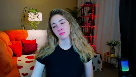 sensitiveheartt online show from March 29, 7:25 pm