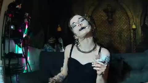 Seraphin Munster online show from October 29, 5:58 pm