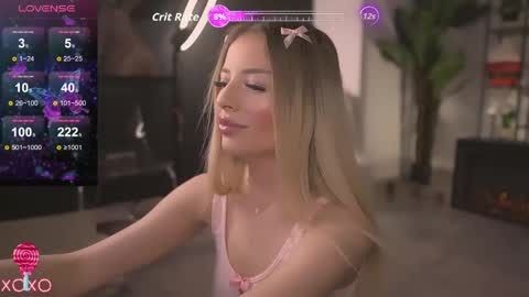 Serena online show from April 12, 9:31 pm