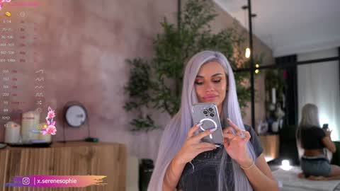 Serene Sophiex online show from September 19, 8:42 pm