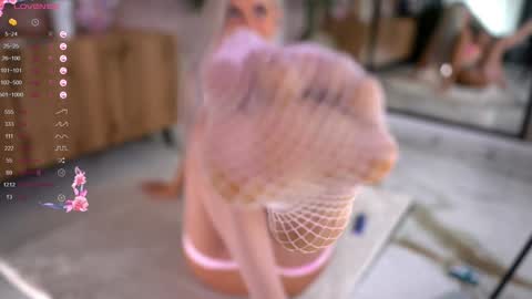 Serene Sophiex online show from September 29, 8:46 pm