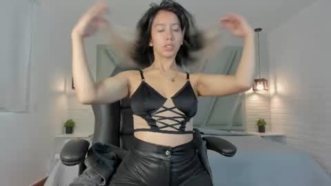 Serene online show from July 14, 1:28 pm