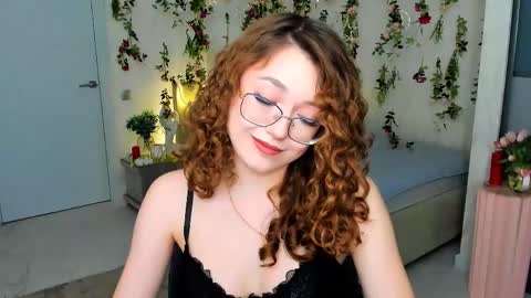 Ophelia online show from April 15, 4:47 pm