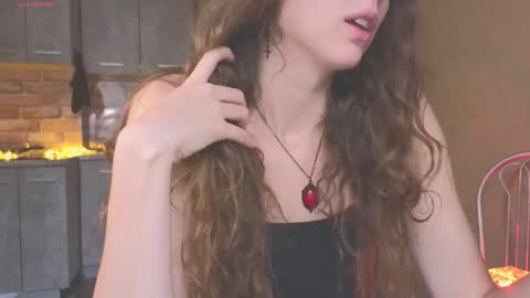 Hey Guys and Girls non-binary personalities  Im Sereta online show from October 16, 10:27 am