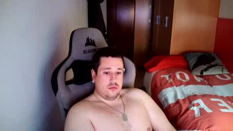 Pollos online show from April 12, 7:35 am