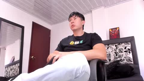 david  online show from December 11, 8:28 pm