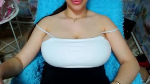 seu_cute online show from December 5, 7:10 pm