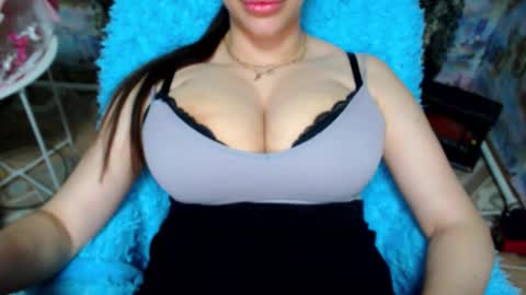 seu_cute online show from December 16, 3:17 pm