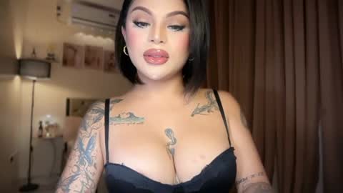 tan online show from August 8, 5:48 pm