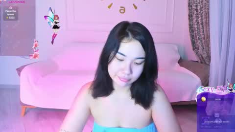 Snapshot of sexaxion_lee_ chatting on March 3, 8:26 pm Lumi online show from March 3, 8:26 pm