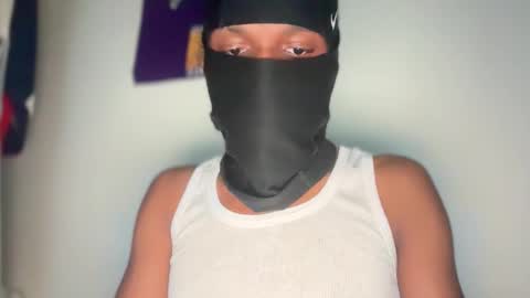 sexiboi882 online show from April 10, 12:16 am