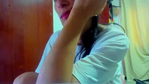 sexmilkdirty online show from May 19, 8:59 pm