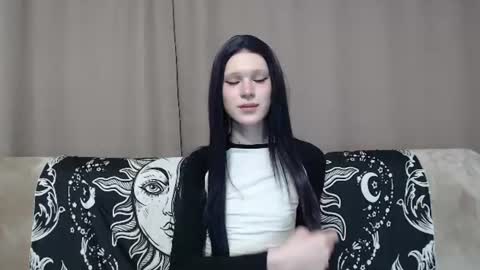 Nextdoor Princess online show from June 13, 12:36 pm