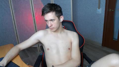 sexstivelove  online show from February 7, 9:40 pm