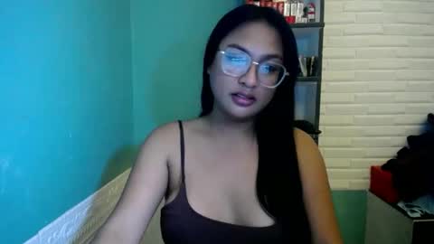sexuallyattractive_mae online show from May 24, 4:06 am