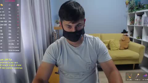 Snapshot of sexxxdickbig chatting on July 19, 7:45 am Tommy online show from July 19, 7:45 am