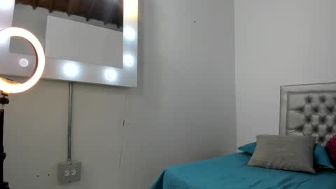 sexxylatincouple1 online show from November 6, 10:05 am