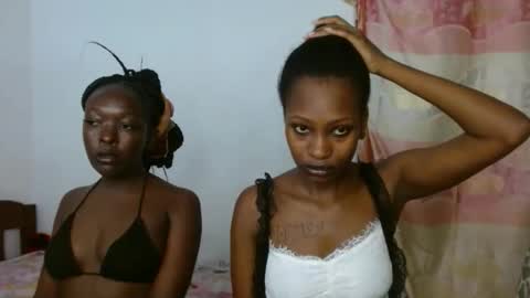 sexxypixie online show from April 25, 10:07 am