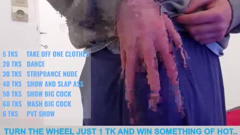 Snapshot of sexxyxxman chatting on May 16, 11:46 pm sexxyxxman online show from May 16, 11:46 pm