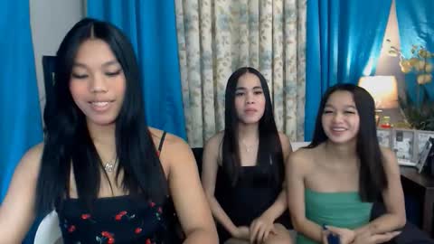 Snapshot of sexxyyesladyboyxxxx chatting on March 4, 2:06 am sexxyyesladyboyxxxx online show from March 4, 2:06 am