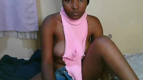 Snapshot of sexy_banice chatting on June 16, 2:14 am sexy_banice online show from June 16, 2:14 am