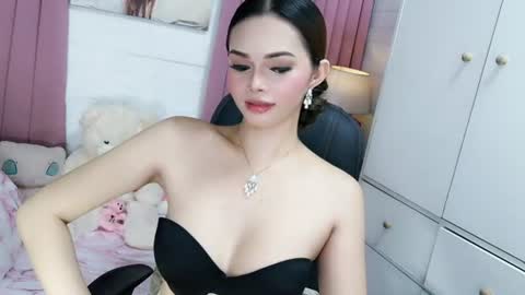 Snapshot of sexy_blairxx chatting on July 9, 11:20 pm blair online show from July 9, 11:20 pm