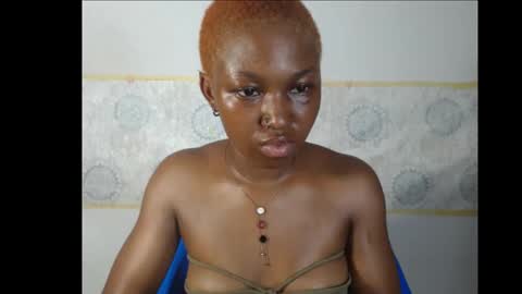 sexy_bluey247 online show from October 3, 8:44 am