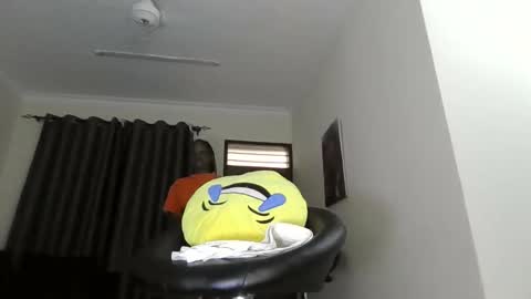 liya online show from March 17, 8:39 am