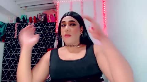 Snapshot of sexy_brunette2590 chatting on March 14, 11:32 pm sexy_brunette2590 online show from March 14, 11:32 pm