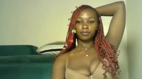 Snapshot of sexy_chocoy05 chatting on December 23, 12:08 am sexy_chocoy05 online show from December 23, 12:08 am