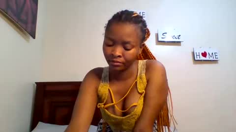 Snapshot of sexy_dianaa chatting on June 22, 7:22 pm sexy_dianaa online show from June 22, 7:22 pm