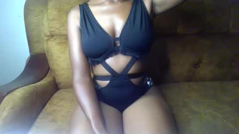 Ellahh online show from May 22, 12:22 pm