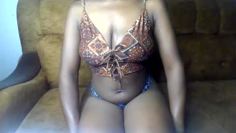 Ellahh online show from May 26, 1:01 am