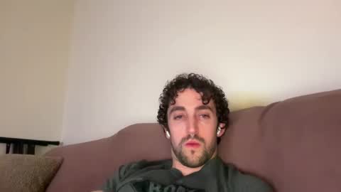 sexy_guy_8 online show from December 4, 5:49 am