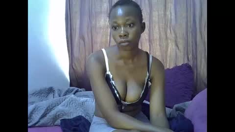 kayla online show from May 17, 9:06 am