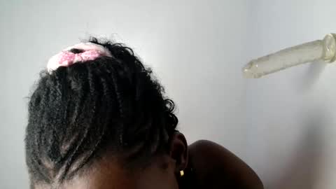 lily online show from September 28, 9:42 pm