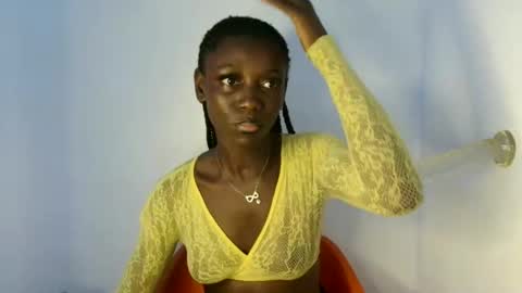 lily online show from October 19, 11:27 pm