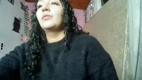 Snapshot of sexy_lolas chatting on July 6, 1:13 am sexy lolas online show from July 6, 1:13 am