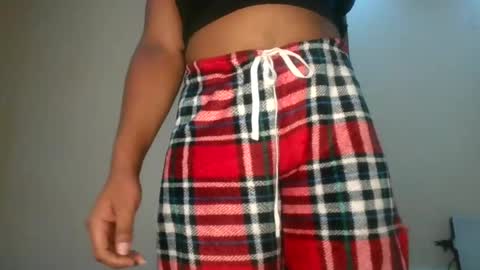 Snapshot of sexy_lyna chatting on June 24, 4:33 am sexy_lyna online show from June 24, 4:33 am