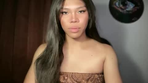 Nicole online show from May 3, 6:52 am