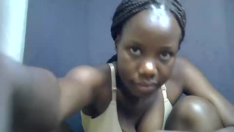 sexy_peach4 online show from July 19, 9:18 pm