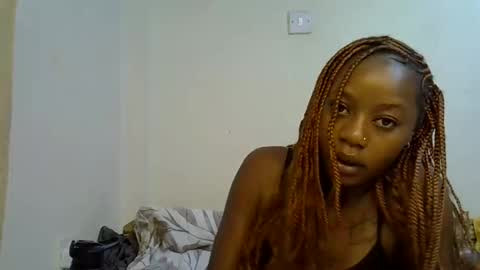 Snapshot of sexy_sasy chatting on February 13, 11:45 pm sexy_sasy online show from February 13, 11:45 pm