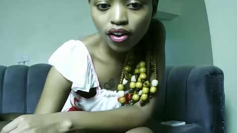 Snapshot of sexy_zaraa chatting on April 10, 4:01 pm sexy zaraa online show from April 10, 4:01 pm